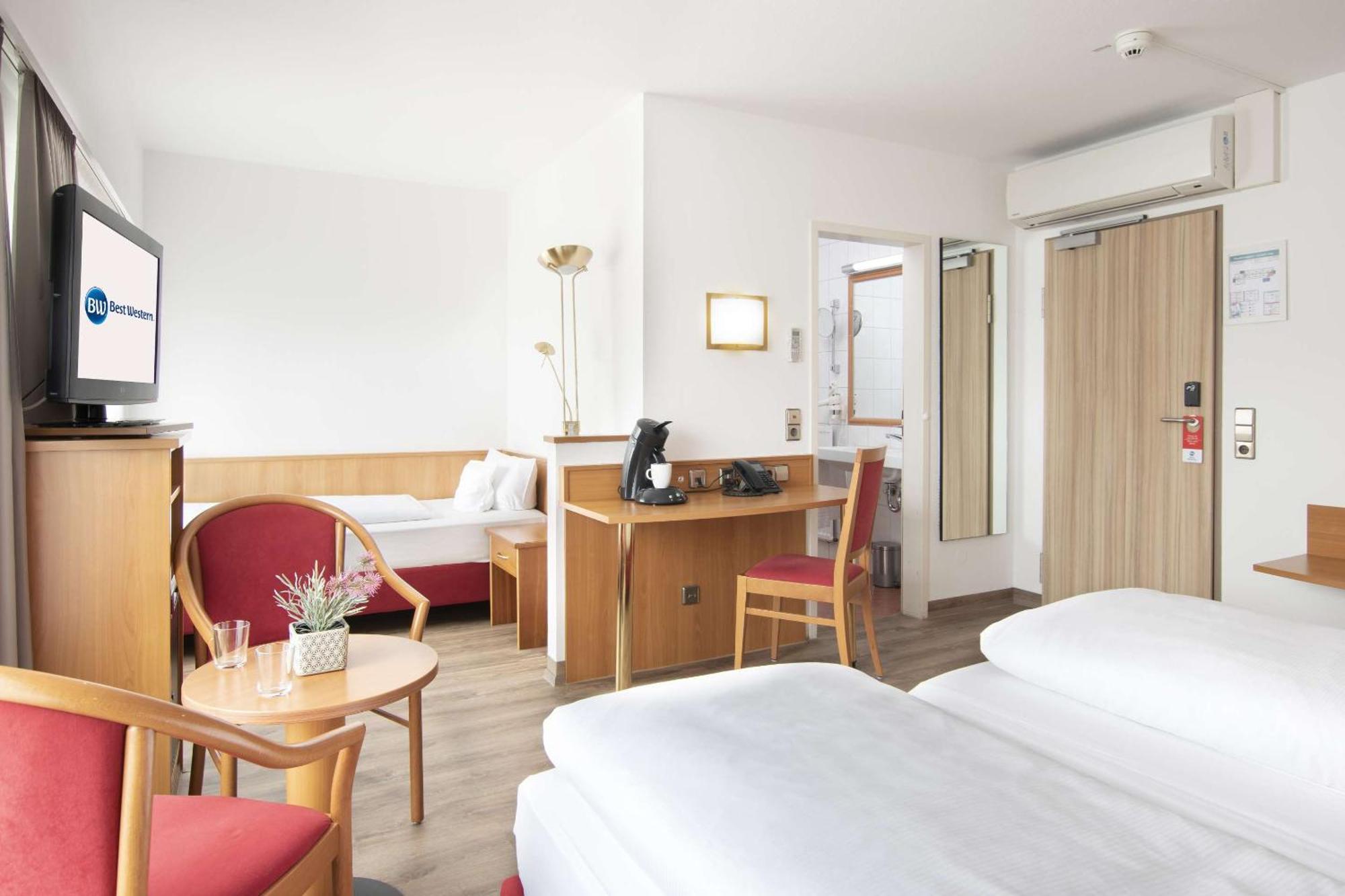 Best Western Queens Hotel Pforzheim-Niefern Exterior foto